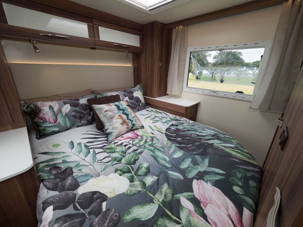 t-line 740 rv bed