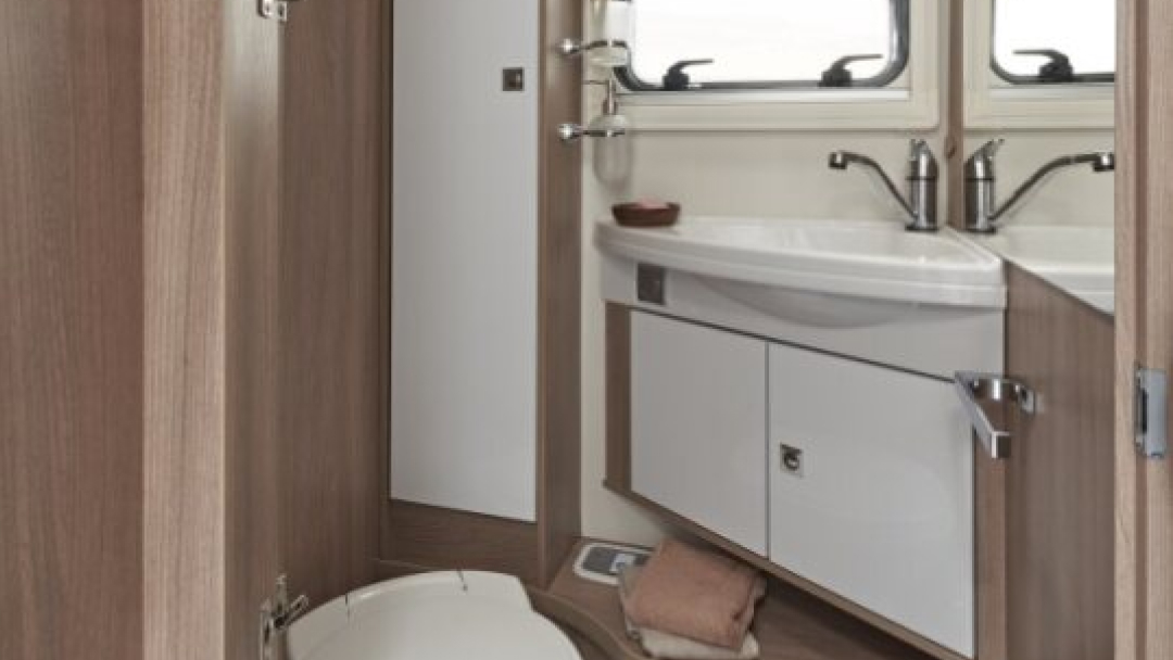 Laika Kosmo Emblema 509E bathroom