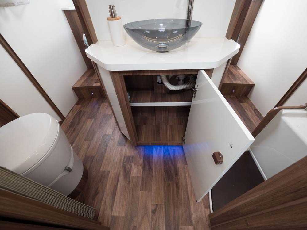 t-line 740 rv toilet