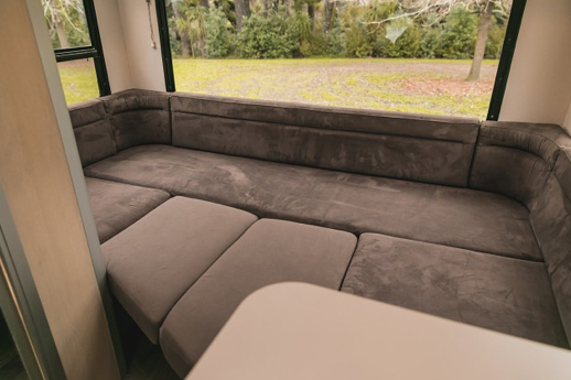 KEA Horizon lounge