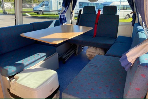 Toyota Hiace Spirit T540 interior